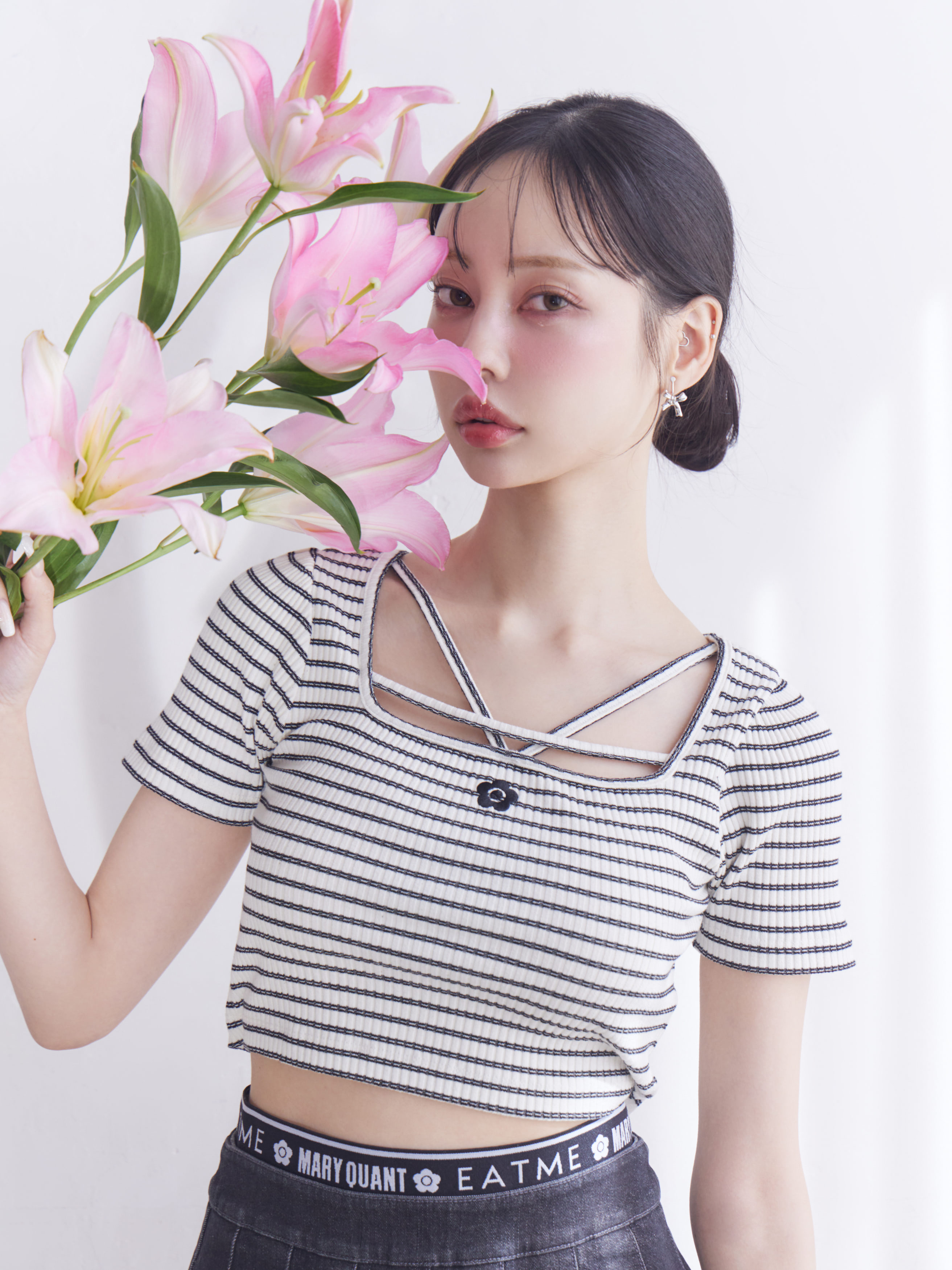 イートミー マリークワント【EATME×MARY QUANT】デコルテデザインリブTOPS　即日発送 MARK STYLER、「EATME」が「MARY QUANT」とコラボ 大人可愛い