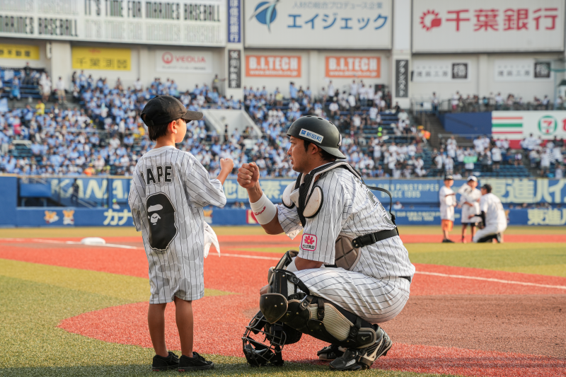 ZOZOTOWN」、20周年記念の千葉ロッテマリーンズ冠協賛試合を開催 BAPE