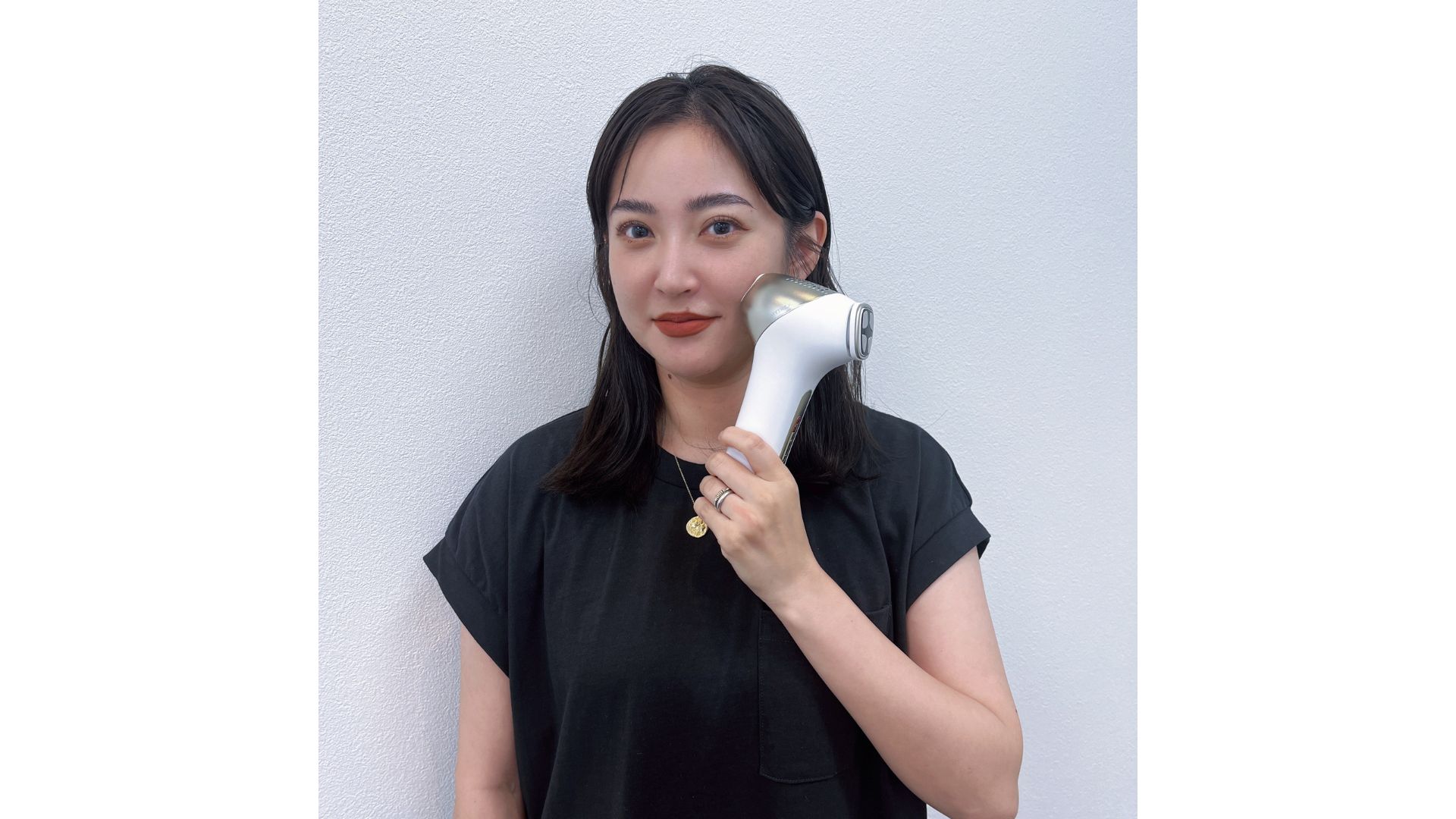 創通メディカル、多機能美顔器「MiRAY ONE」が好評 1台に5機能搭載