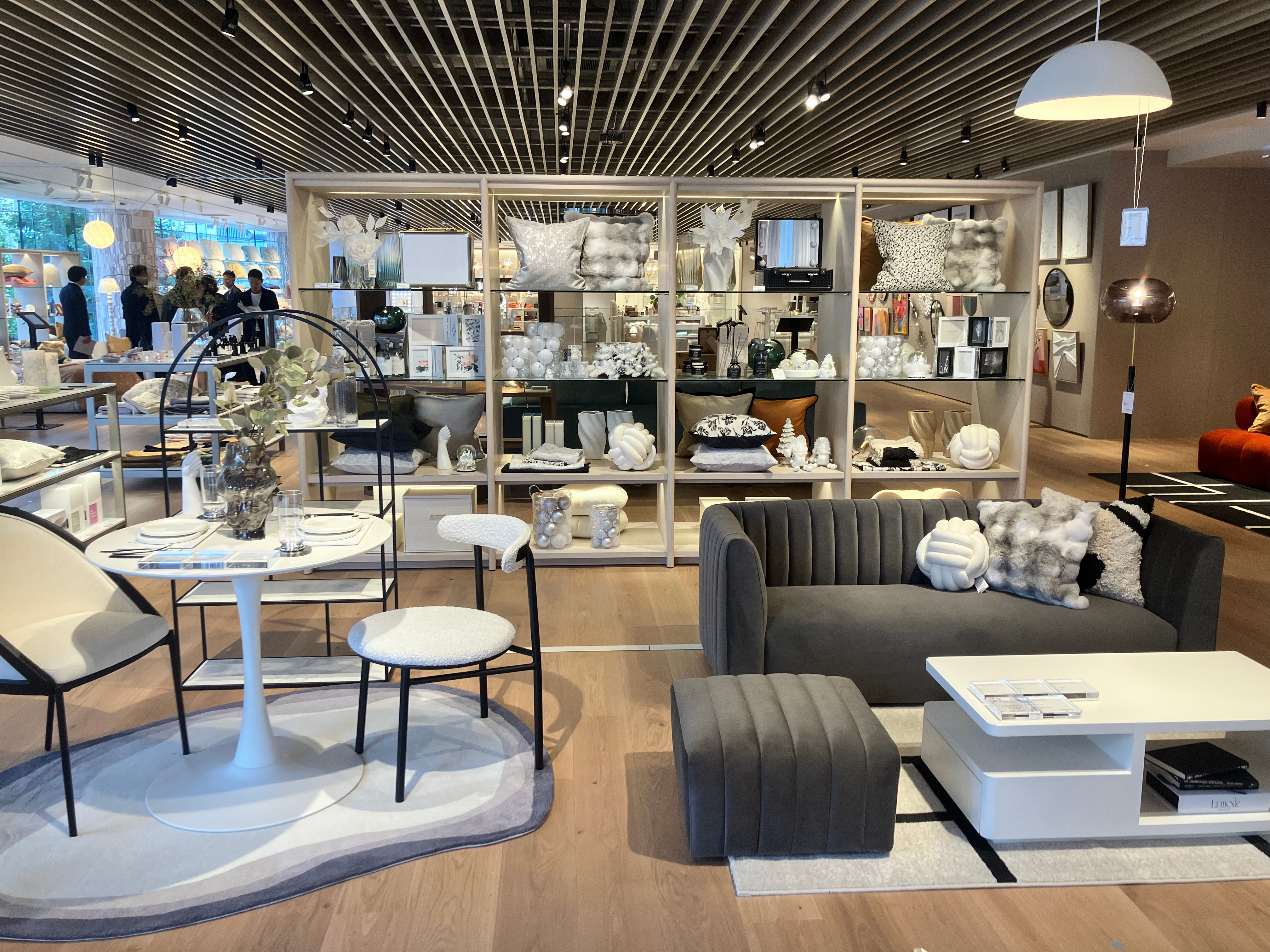 Francfranc、旗艦店リニューアルで『脱・個売り』へ 商品数約25%減 