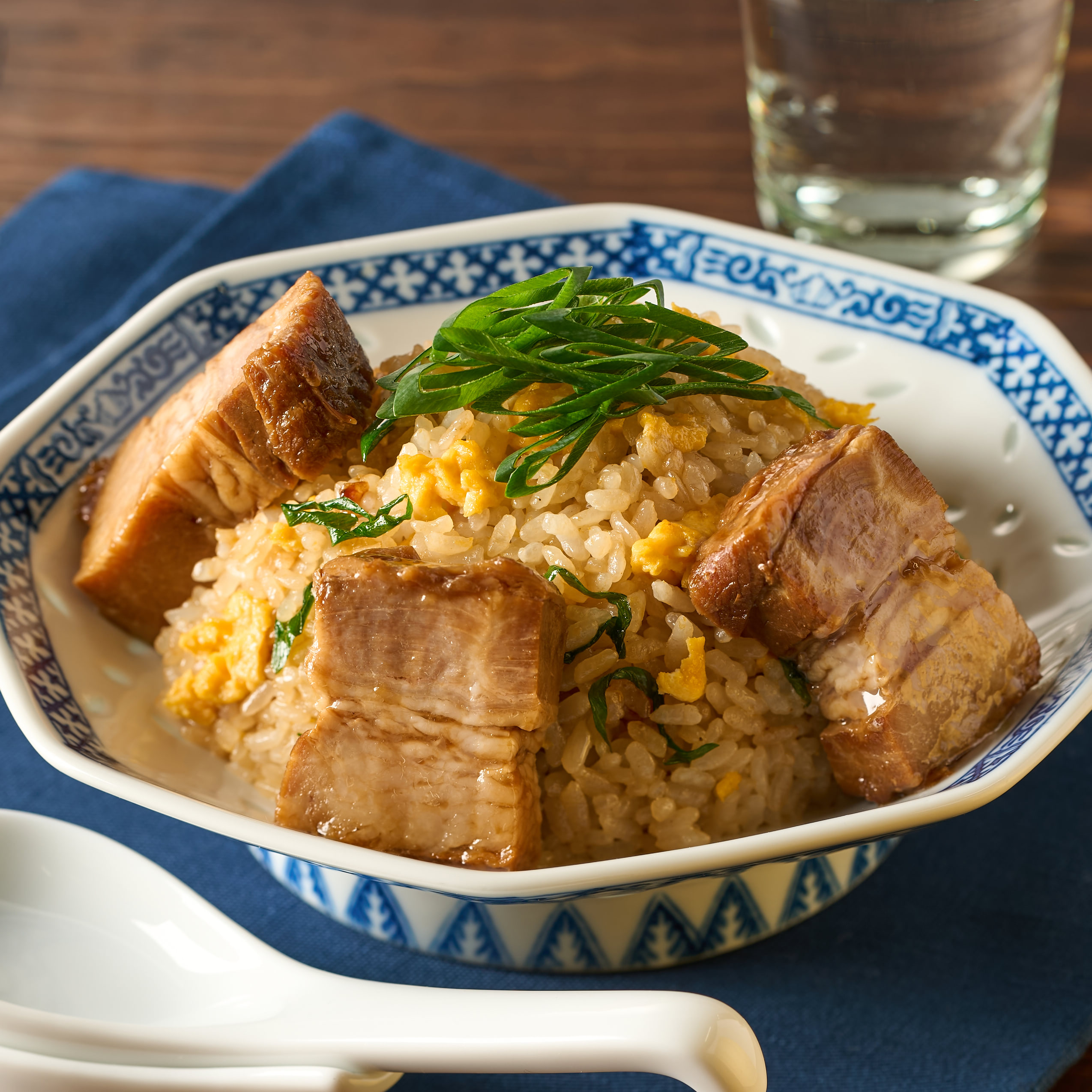 Oisix、47都道府県のご当地丼が楽しめる「超ラク丼Kit」第2弾を始動