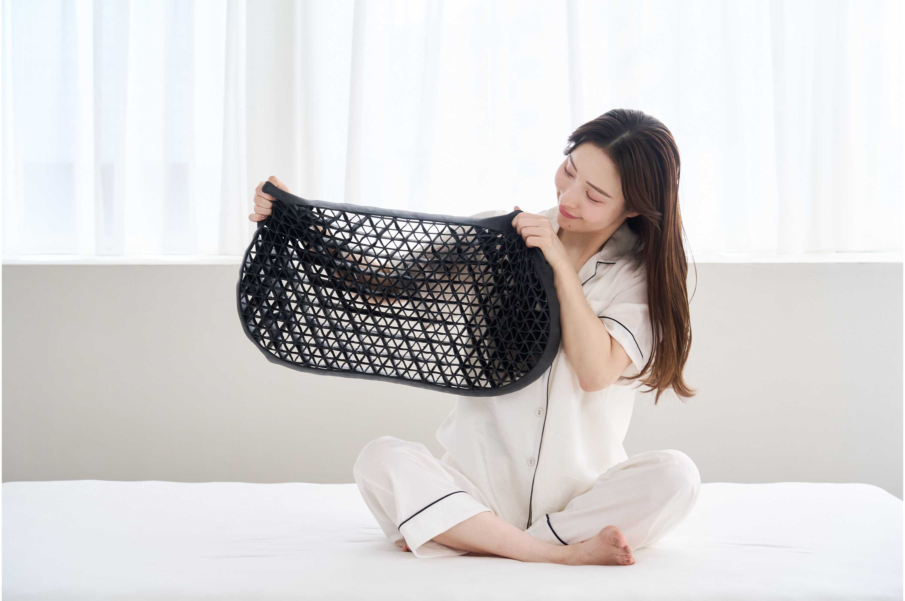 通気性に特化した「ヒツジのいらない枕－和み－」、「Makuake」の枕