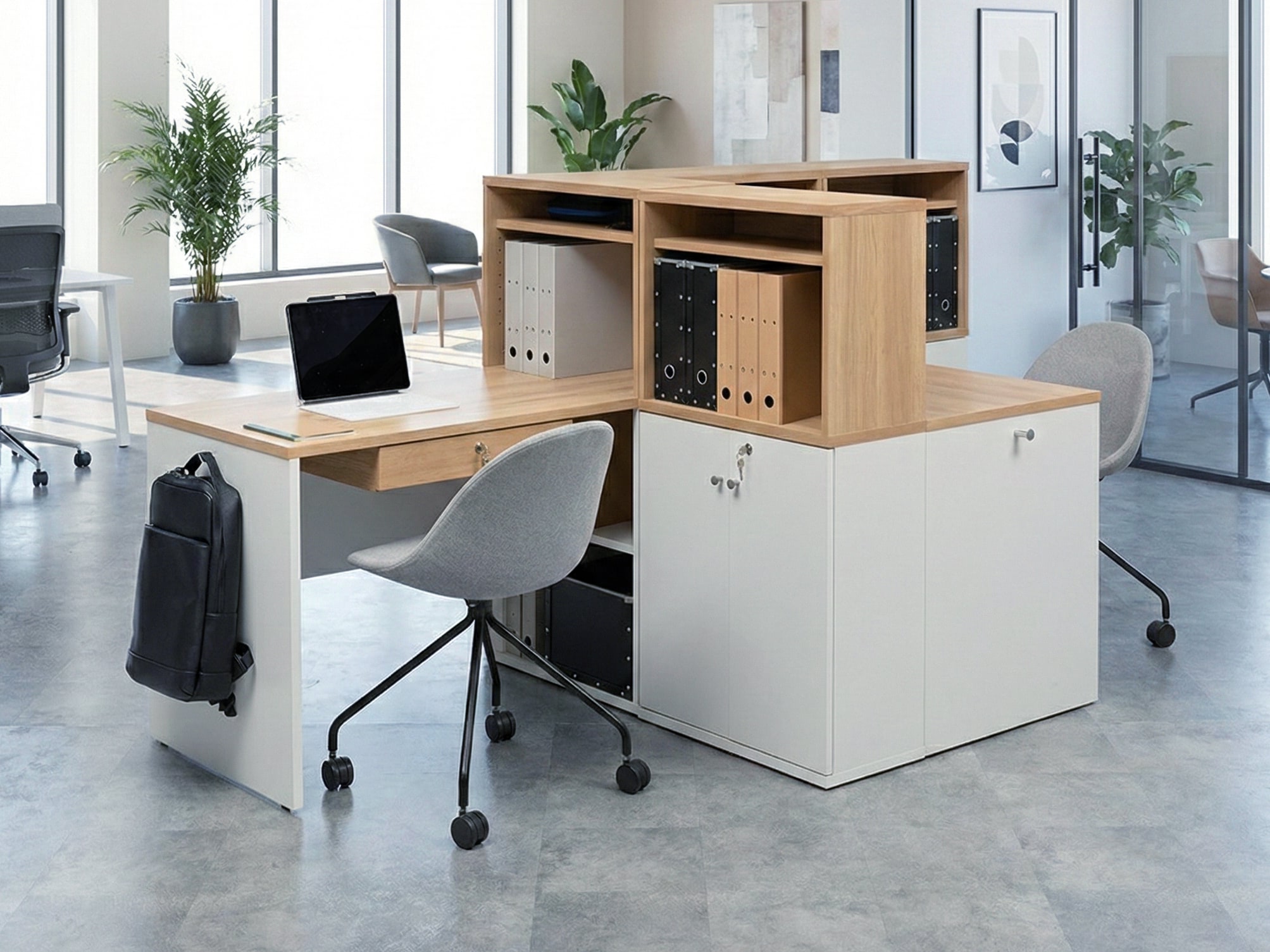 オフィスコム、次世代オフィス家具「COCKPIT STATION」 生産性向上を 