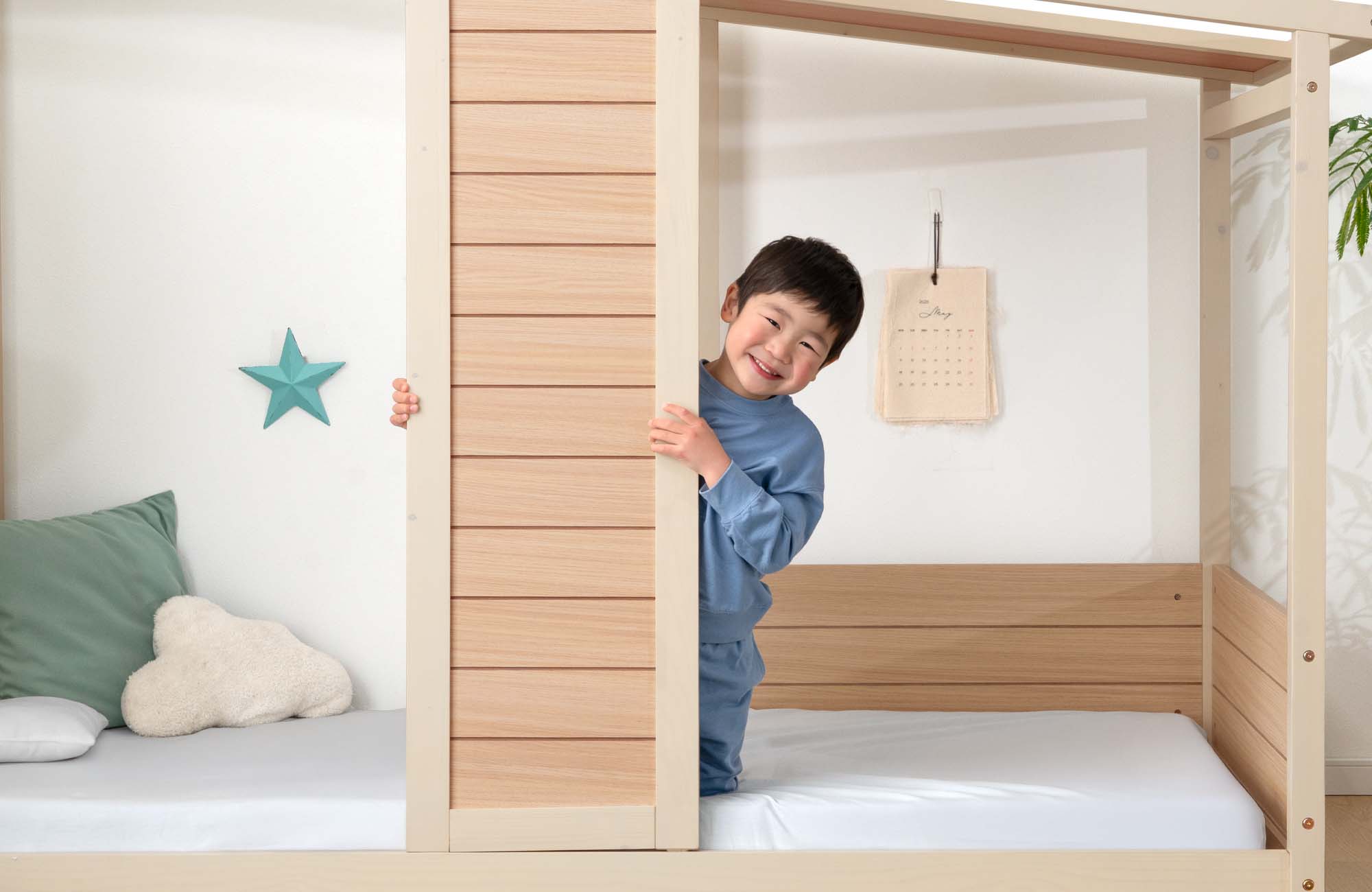タンスのゲン、キッズ向けベッド「HIDE-Aシリーズ」発売 秘密基地