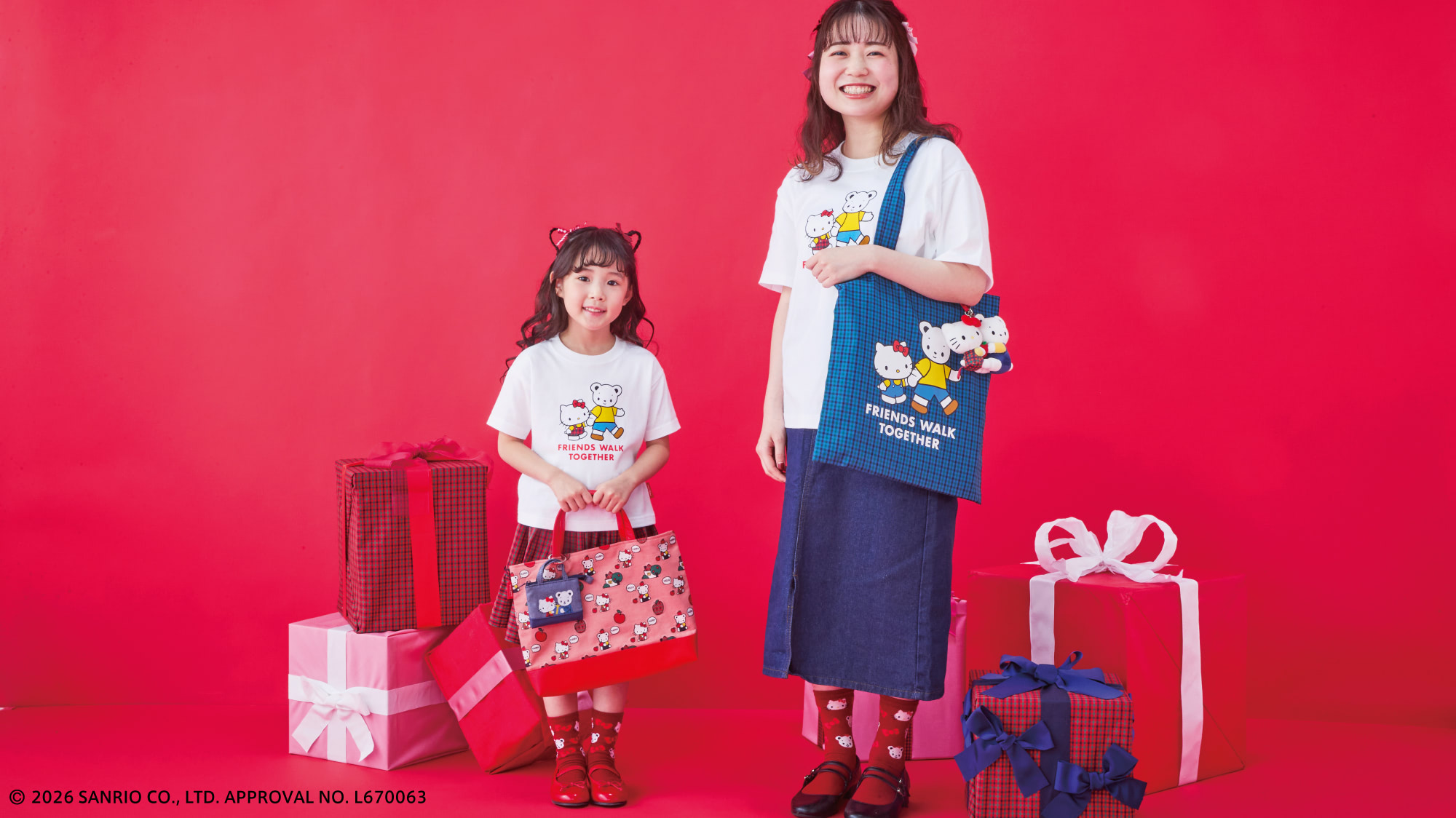 ファミリア、ハローキティと初コラボ EC先行で21アイテム発売、神戸と