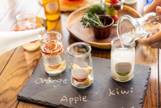 日本酒カクテルの素「ぽんしゅグリア」、50万本超販売のヒット 飲み